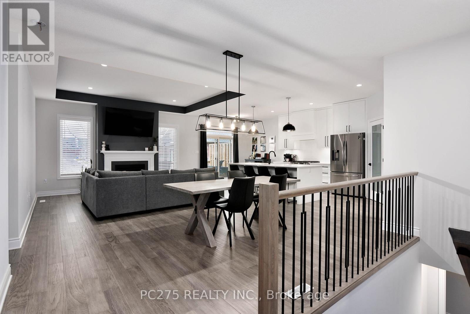 10 - 2022 Upperpoint Boulevard, London South, Ontario  N6K 4M9 - Photo 6 - X12038409