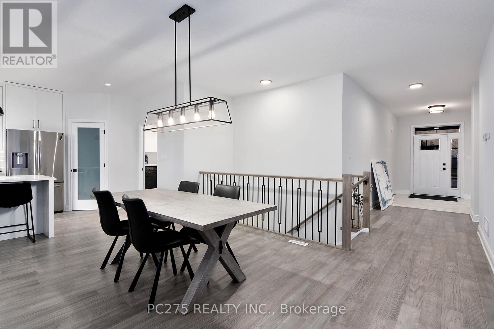 10 - 2022 Upperpoint Boulevard, London South, Ontario  N6K 4M9 - Photo 8 - X12038409