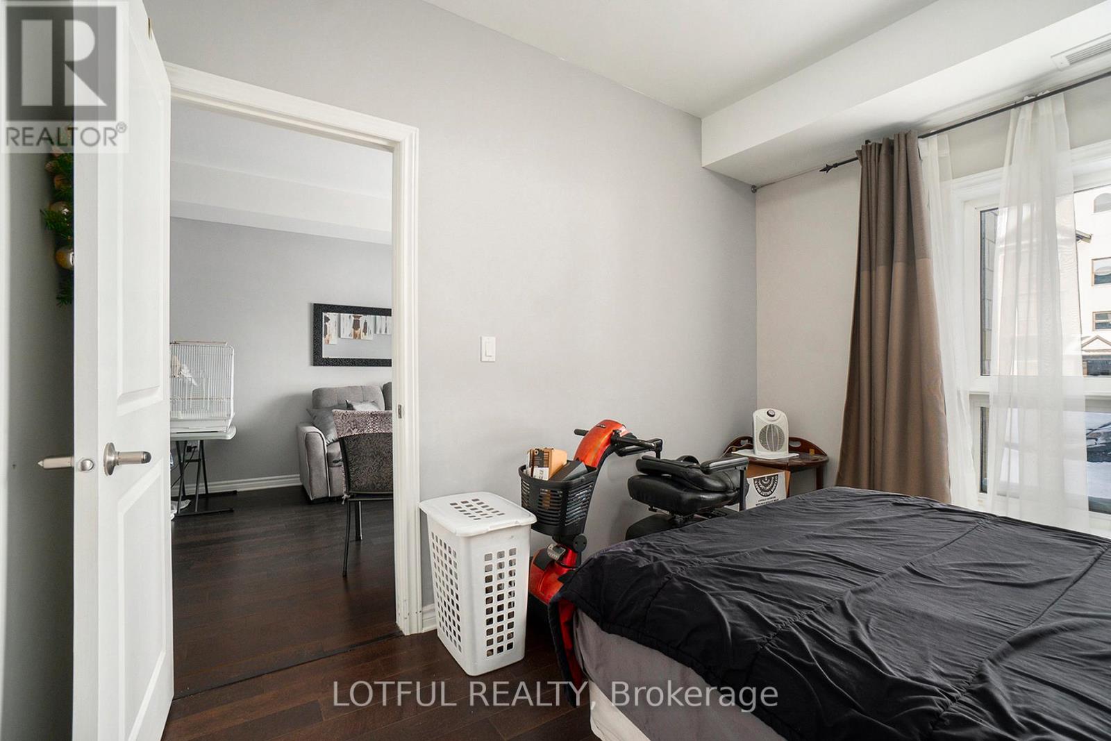 110 - 120 Prestige Circle, Ottawa, Ontario  K4A 1B4 - Photo 24 - X12038469