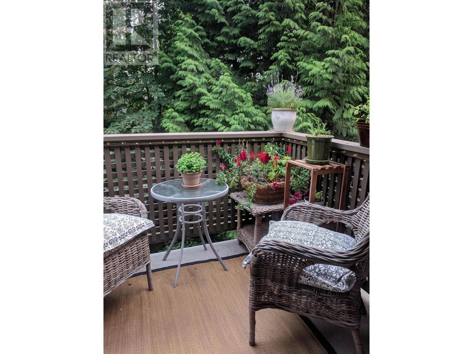 8828 Robin Court, Burnaby, British Columbia  V5A 4K7 - Photo 12 - R2981125