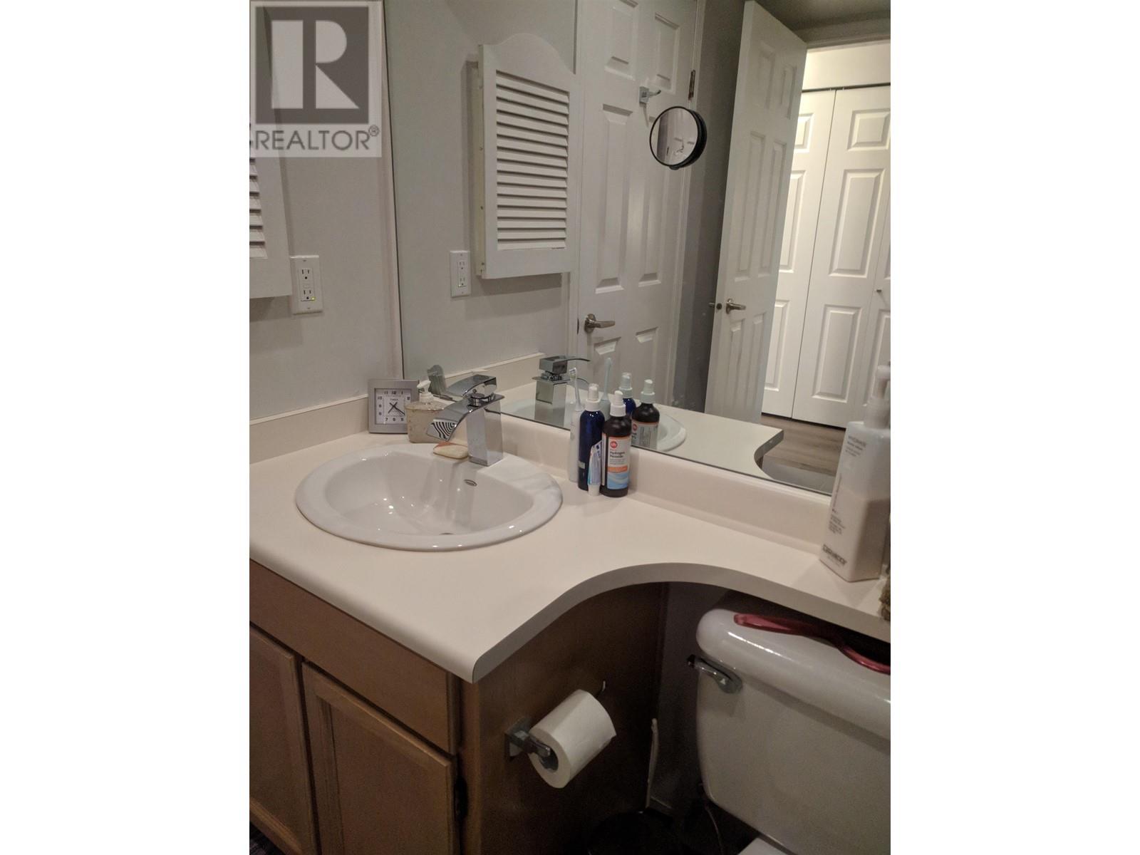 8828 Robin Court, Burnaby, British Columbia  V5A 4K7 - Photo 7 - R2981125