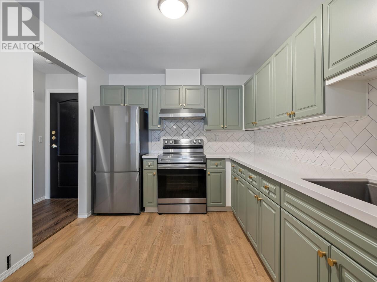 Property at 409 1655 GRANT AVENUE image 5