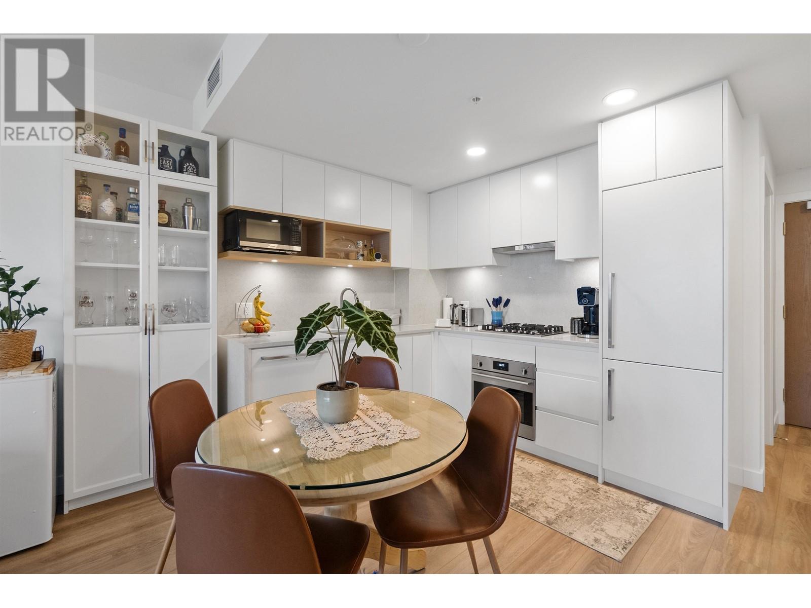 1903 4433 Alaska Street, Burnaby, British Columbia  V5C 5T3 - Photo 3 - R2981147