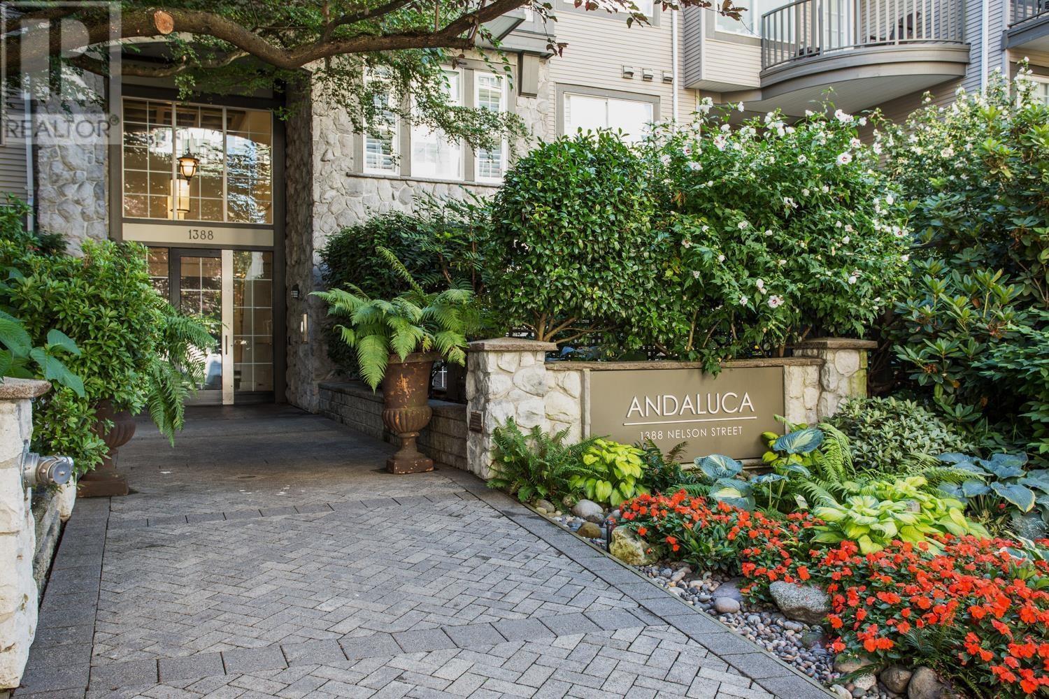 304 1388 NELSON STREET, vancouver, British Columbia
