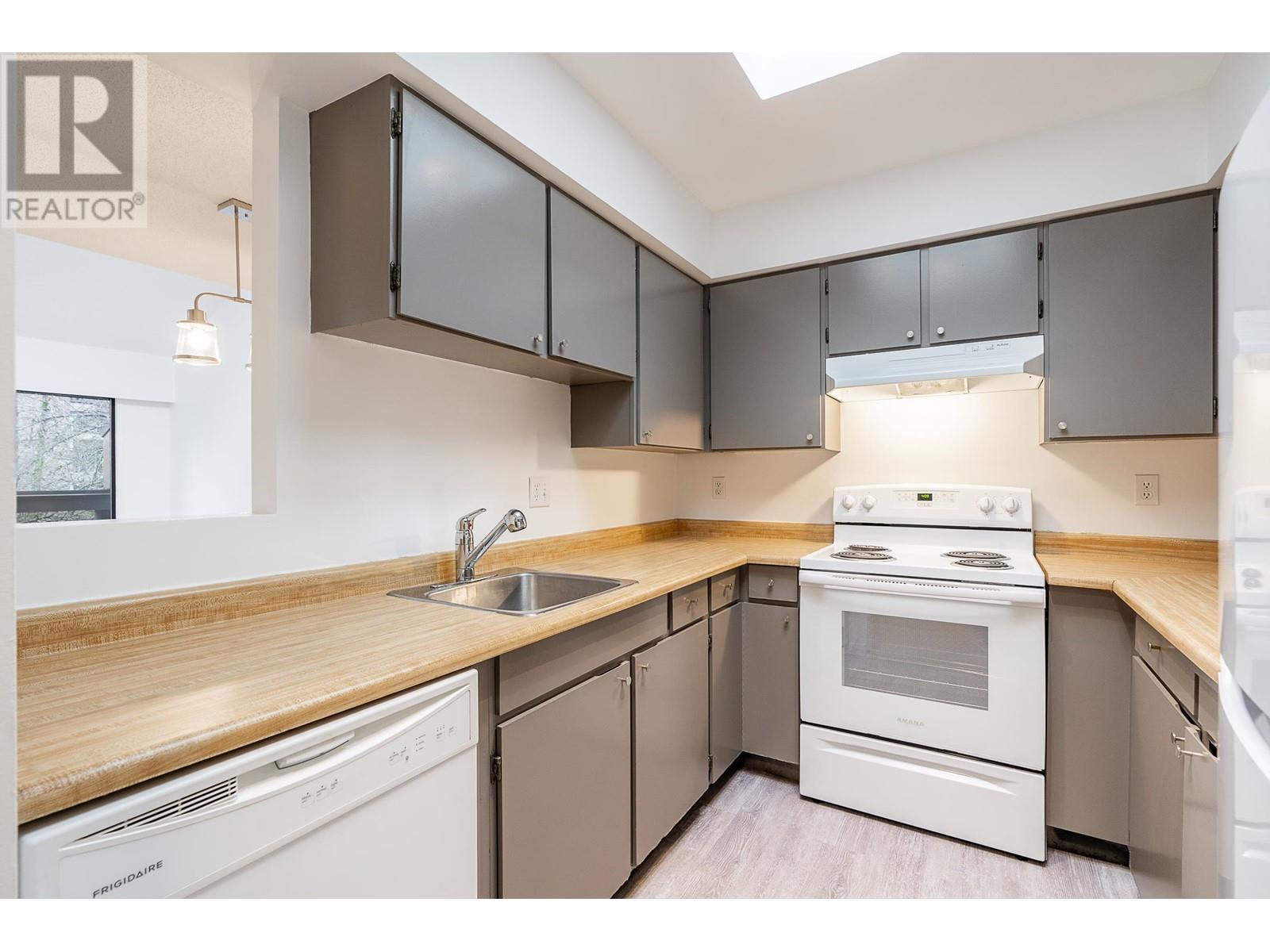309 3420 Bell Avenue, Burnaby, British Columbia  V3J 1M7 - Photo 7 - R2981171