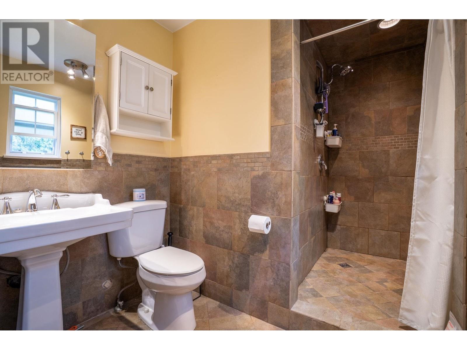 1667 Suffolk Avenue, Port Coquitlam, British Columbia  V3B 1H1 - Photo 23 - R2981153