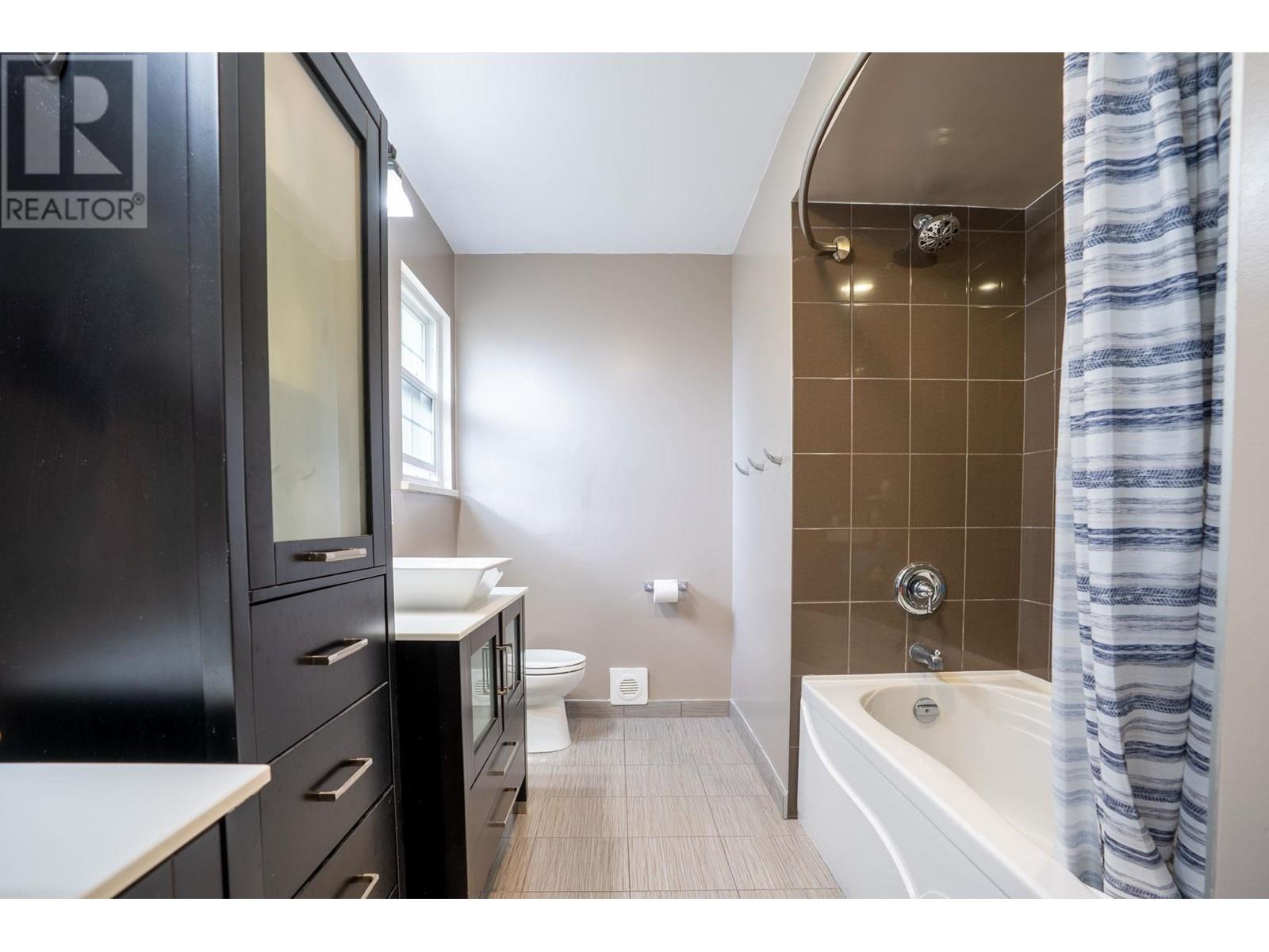 1667 Suffolk Avenue, Port Coquitlam, British Columbia  V3B 1H1 - Photo 26 - R2981153