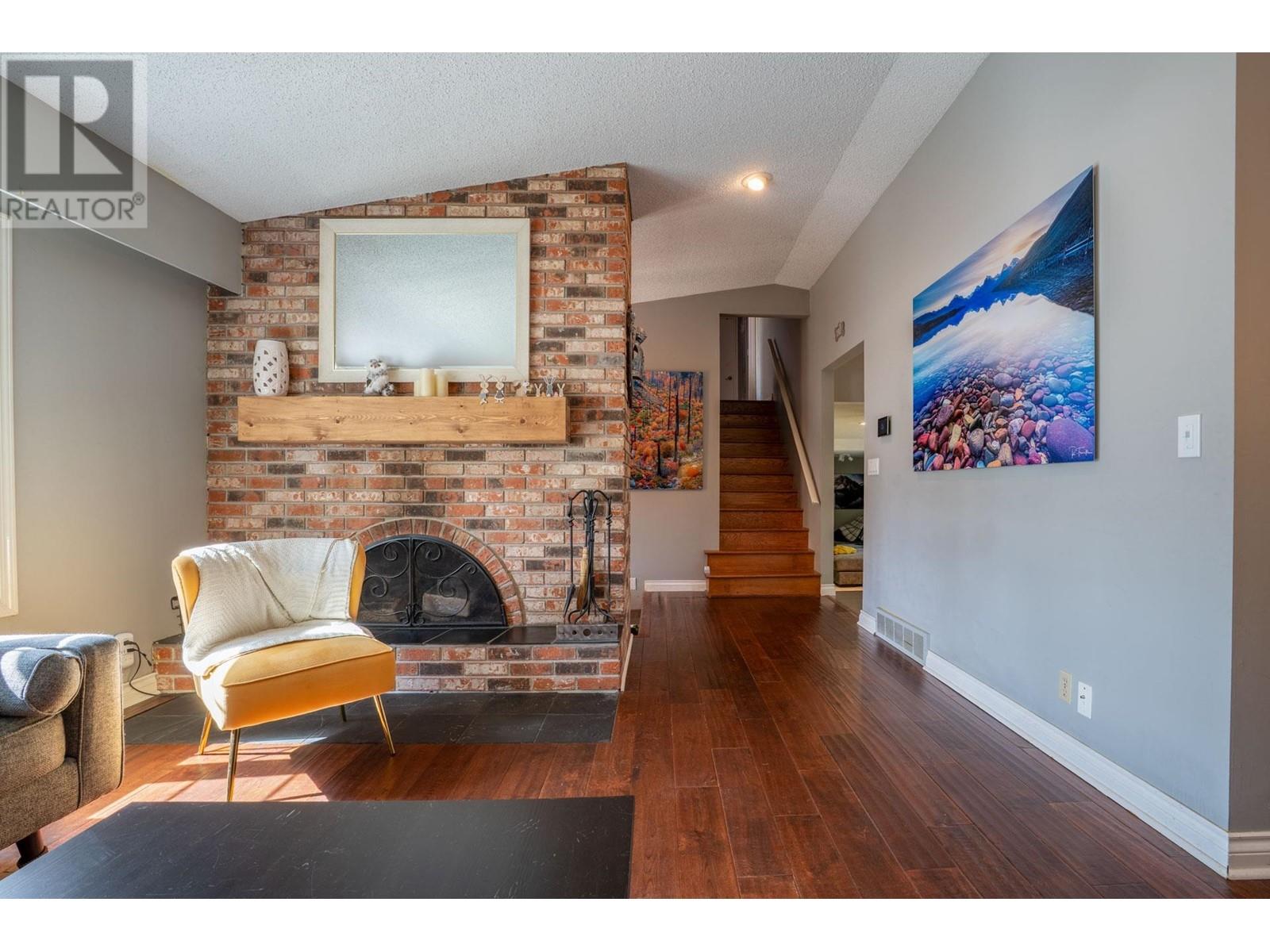 1667 Suffolk Avenue, Port Coquitlam, British Columbia  V3B 1H1 - Photo 6 - R2981153