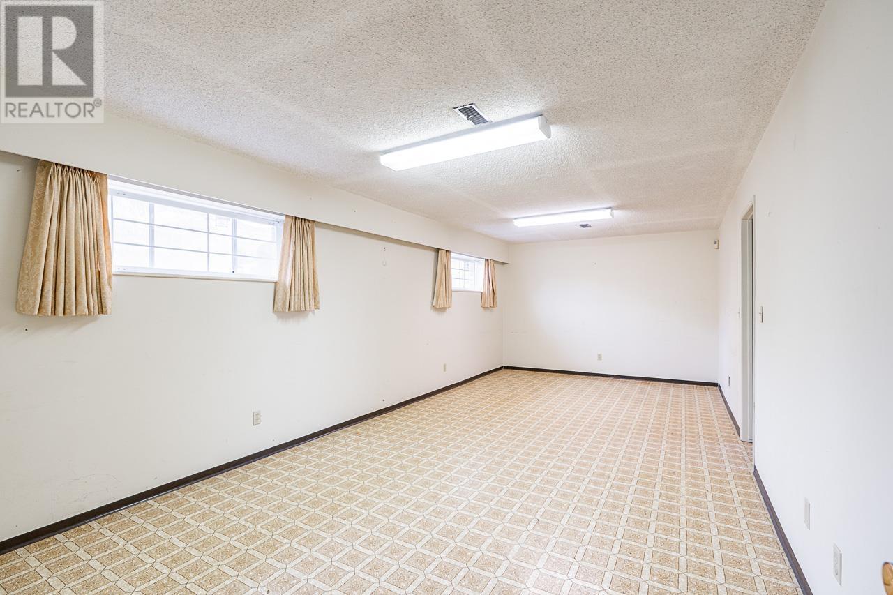 4755 Harley Court, Burnaby, British Columbia  V5H 1M9 - Photo 25 - R2981184