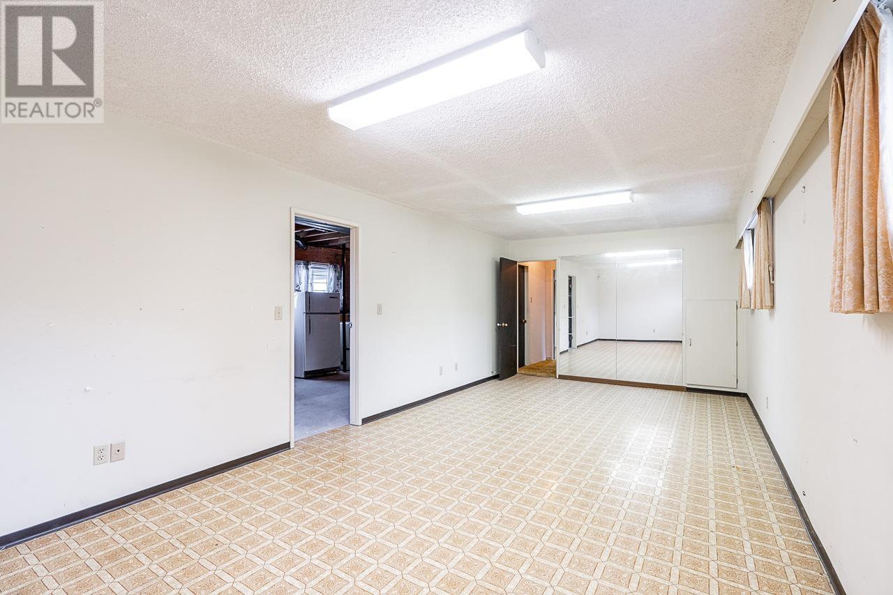 4755 Harley Court, Burnaby, British Columbia  V5H 1M9 - Photo 26 - R2981184