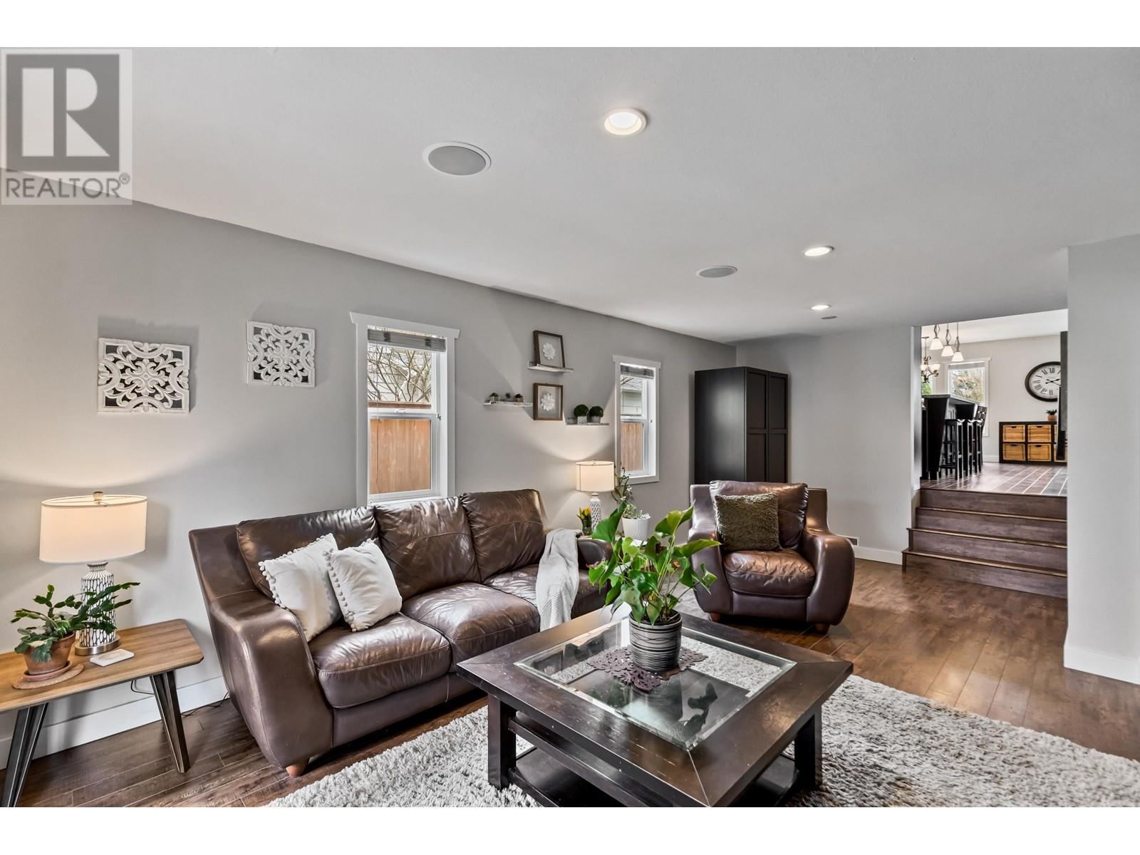21201 Mccallum Court, Maple Ridge, British Columbia  V4R 2L9 - Photo 21 - R2981187