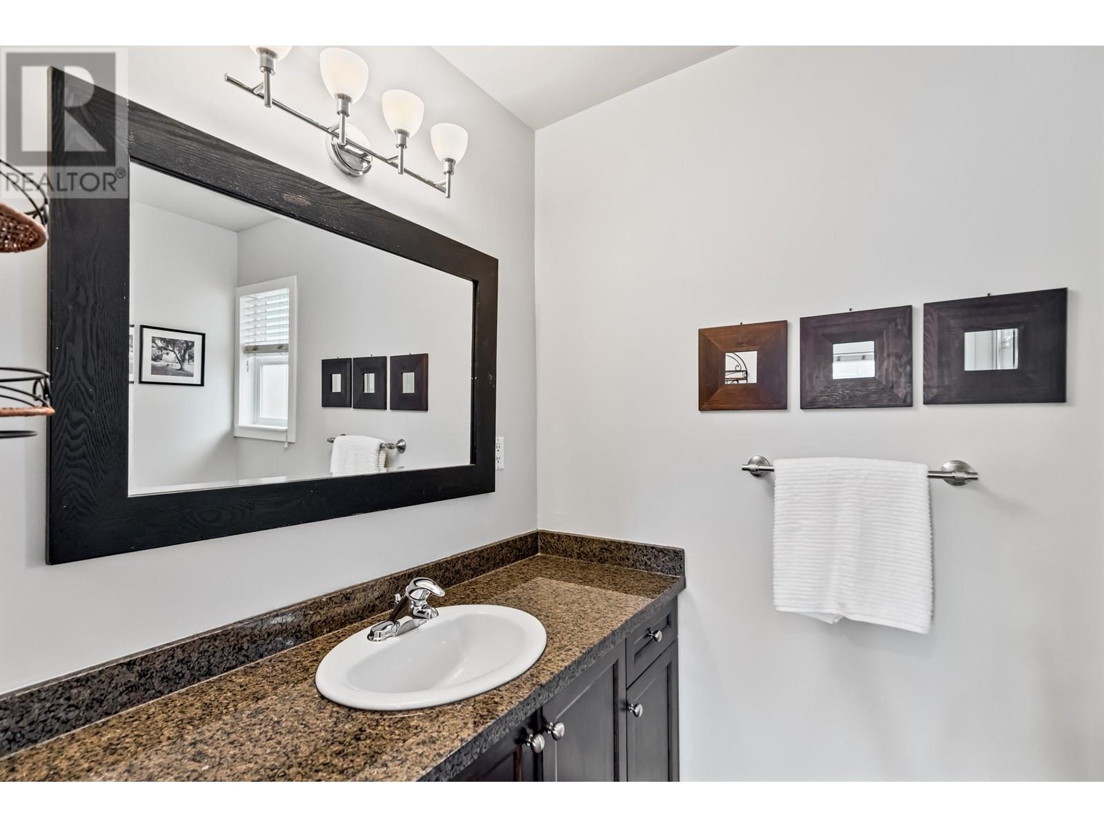 21201 Mccallum Court, Maple Ridge, British Columbia  V4R 2L9 - Photo 29 - R2981187