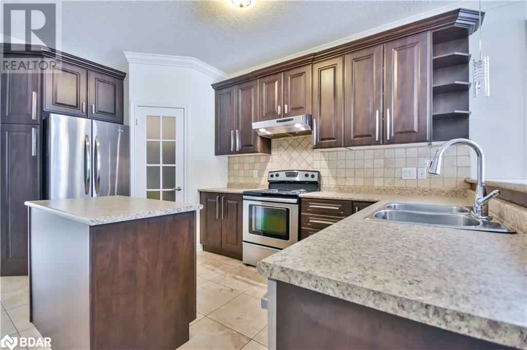 49 Athabaska Road, Barrie, Ontario  L4N 8E8 - Photo 4 - 40709483