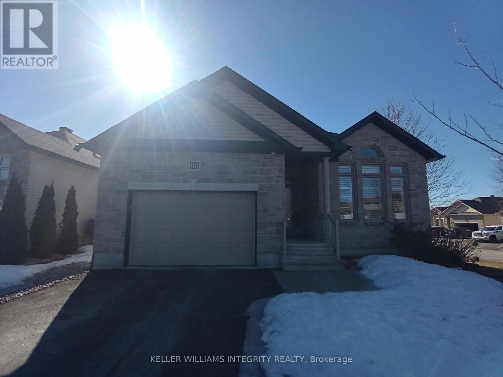 101 Thivierge Court, Clarence-Rockland, Ontario  K4K 0E7 - Photo 4 - X11969719