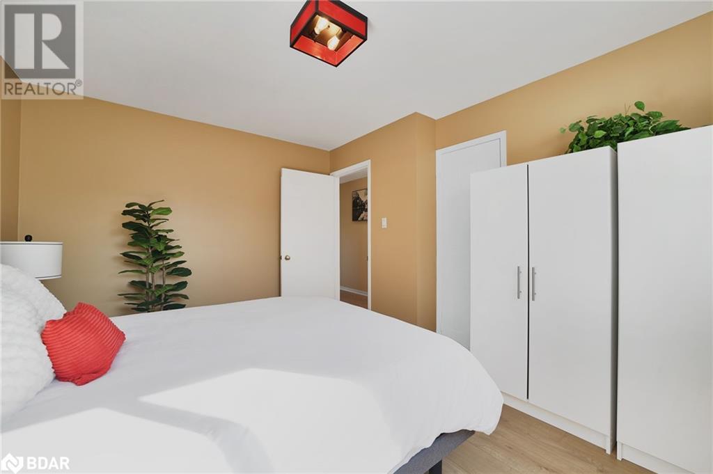 94 Cecil Street, Angus, Ontario  L3W 0K4 - Photo 16 - 40706238