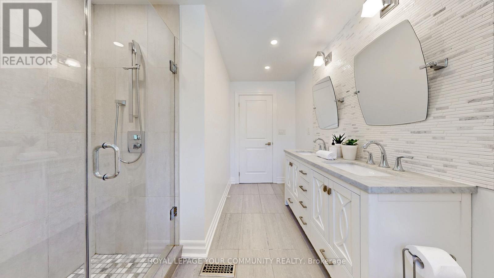 50 Barrydale Crescent, Toronto, Ontario  M3B 3E2 - Photo 27 - C12038190