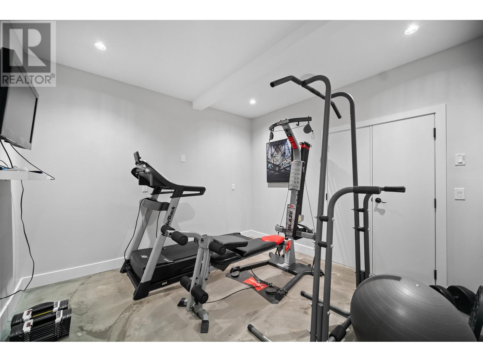741 Blue Mountain Street, Coquitlam, British Columbia  V3J 4S3 - Photo 33 - R2981173