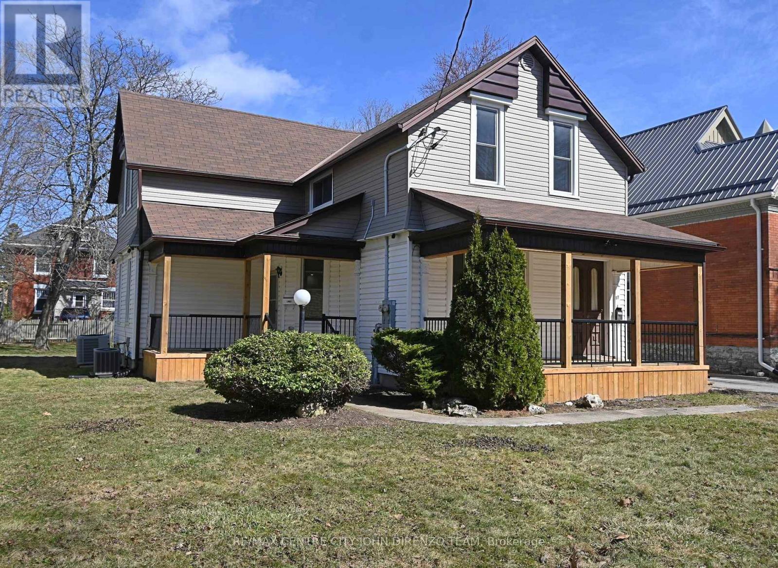 Photo 2 of 37 for 87 Gladstone Avenue