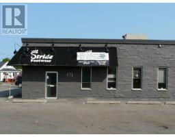 475B Memorial AVE, Thunder Bay, Ontario