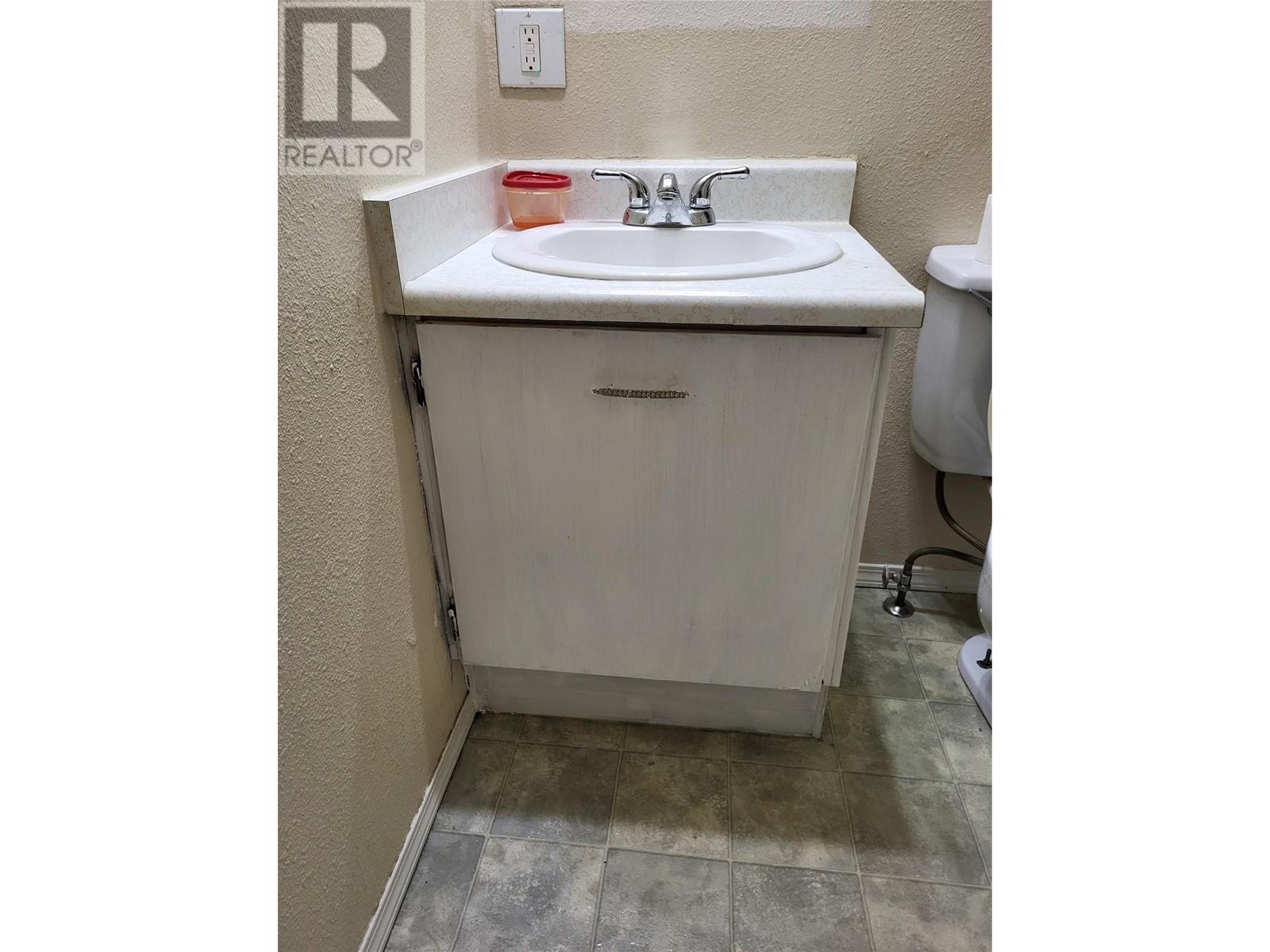3800 24 Avenue Unit# 208, Vernon, British Columbia  V1T 1L9 - Photo 8 - 10338921