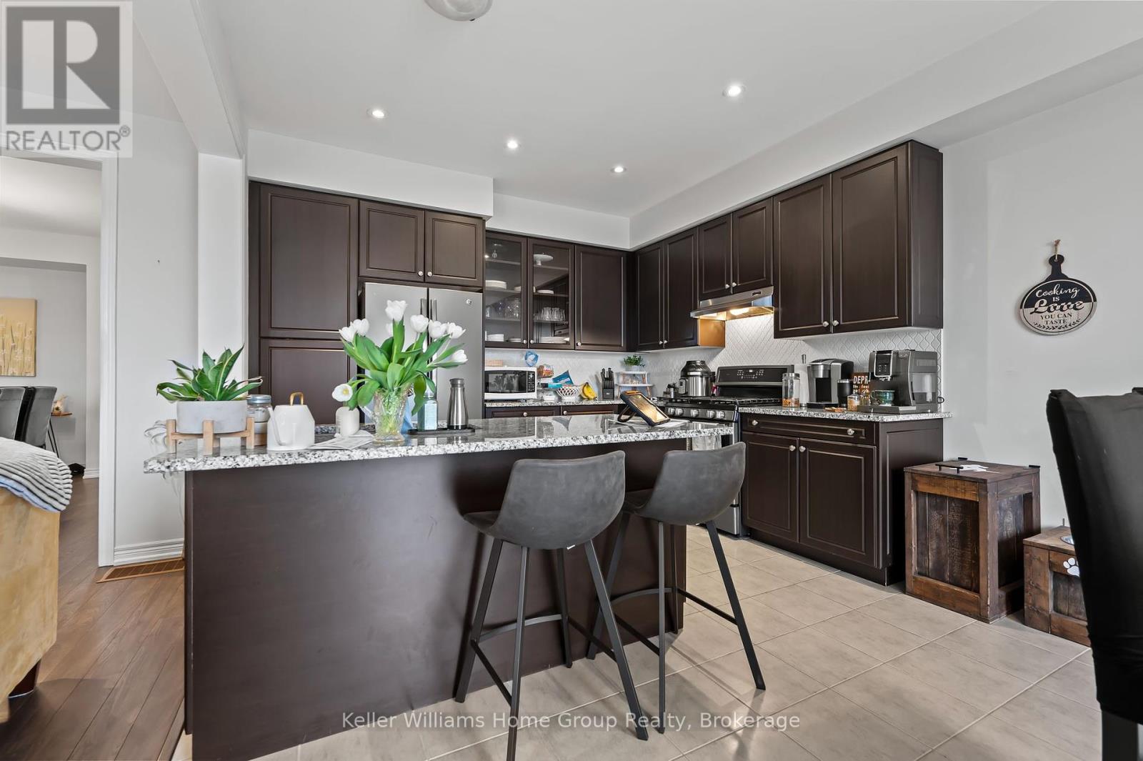 31 Kay Crescent, Centre Wellington, Ontario  N1M 2B2 - Photo 9 - X12038504