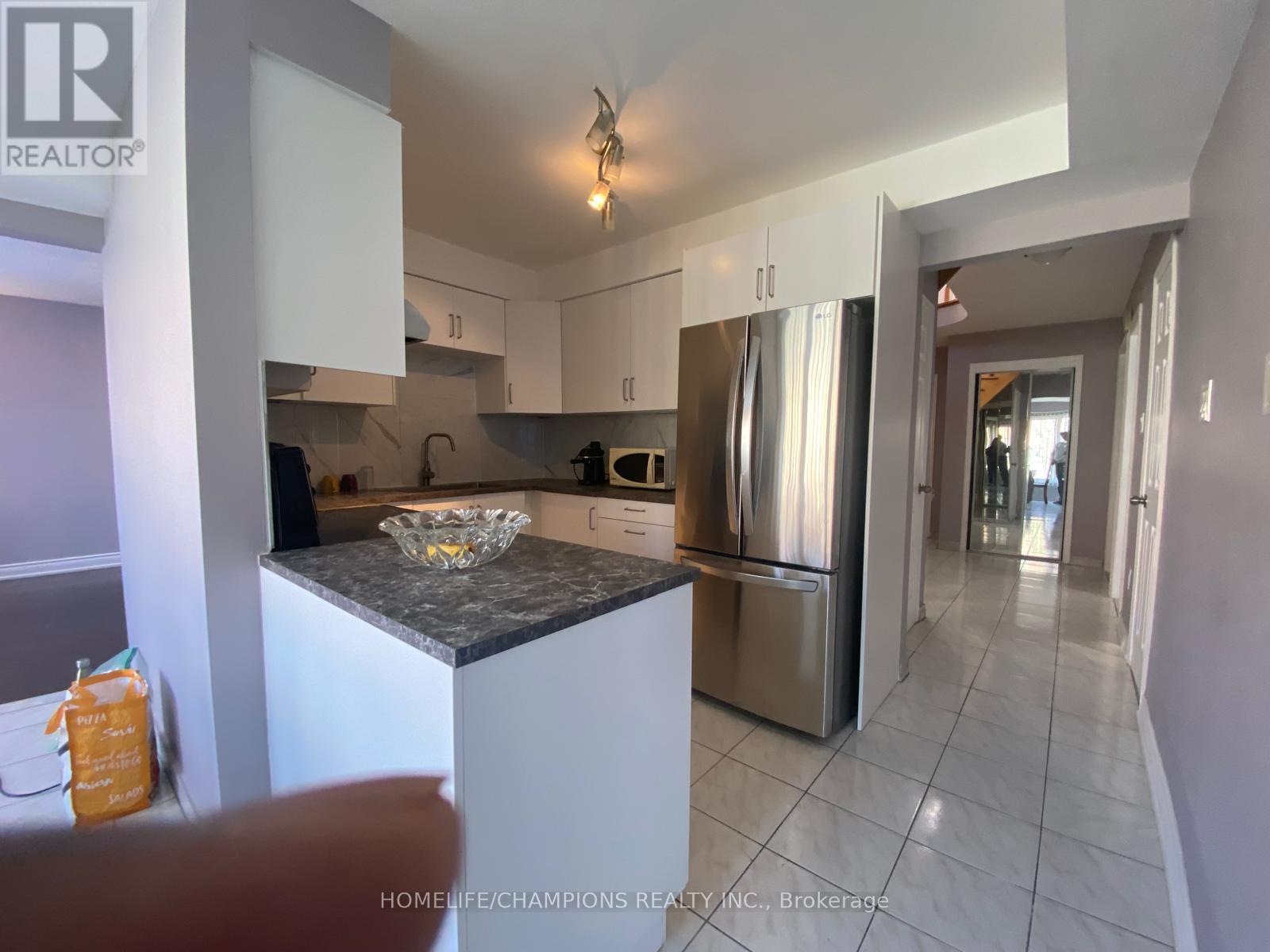 46 Canmore Boulevard, Toronto, Ontario  M1C 3W2 - Photo 11 - E12038492