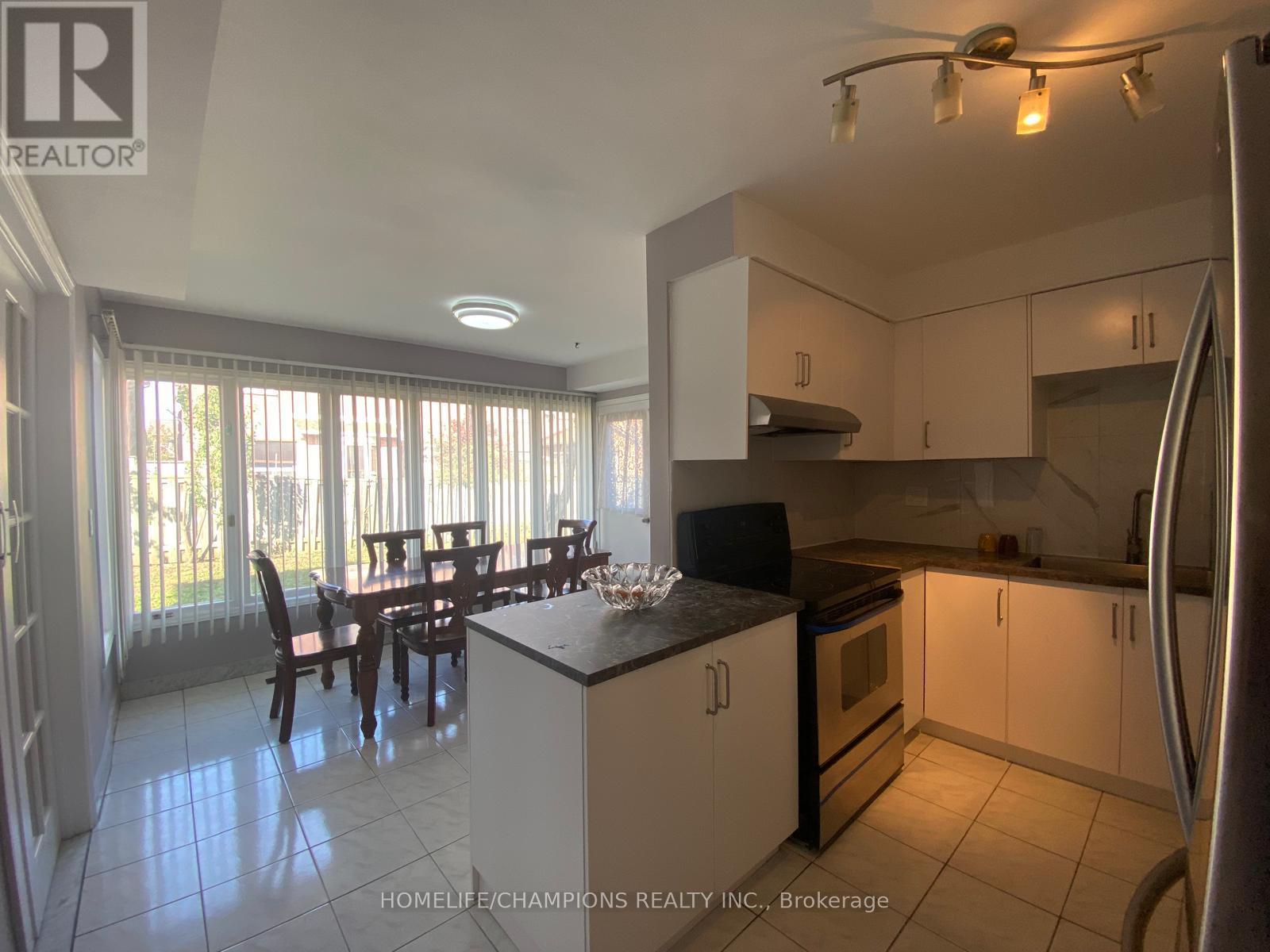 46 Canmore Boulevard, Toronto, Ontario  M1C 3W2 - Photo 8 - E12038492