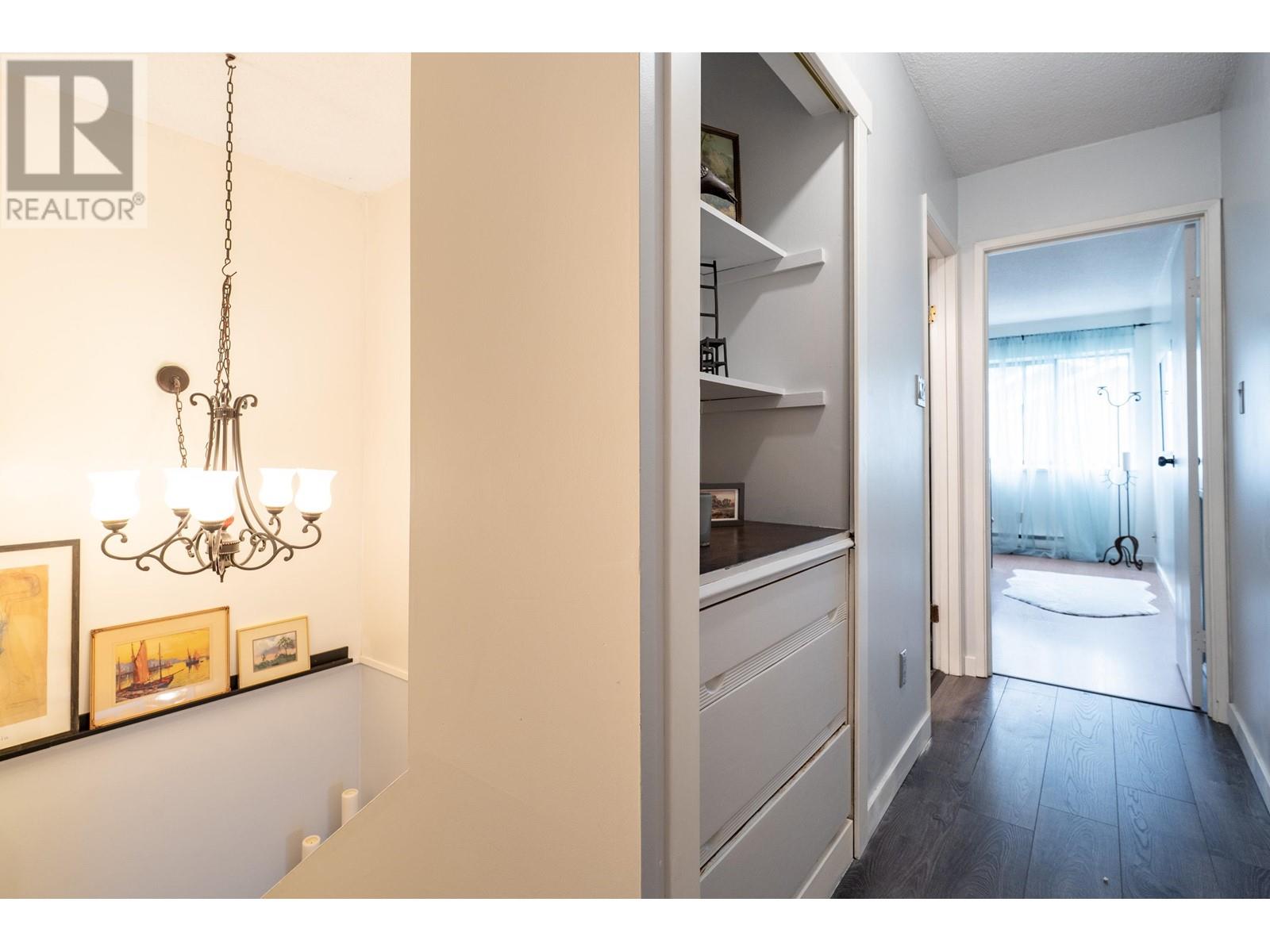 2532 Burian Drive, Coquitlam, British Columbia  V3K 5W9 - Photo 14 - R2975667