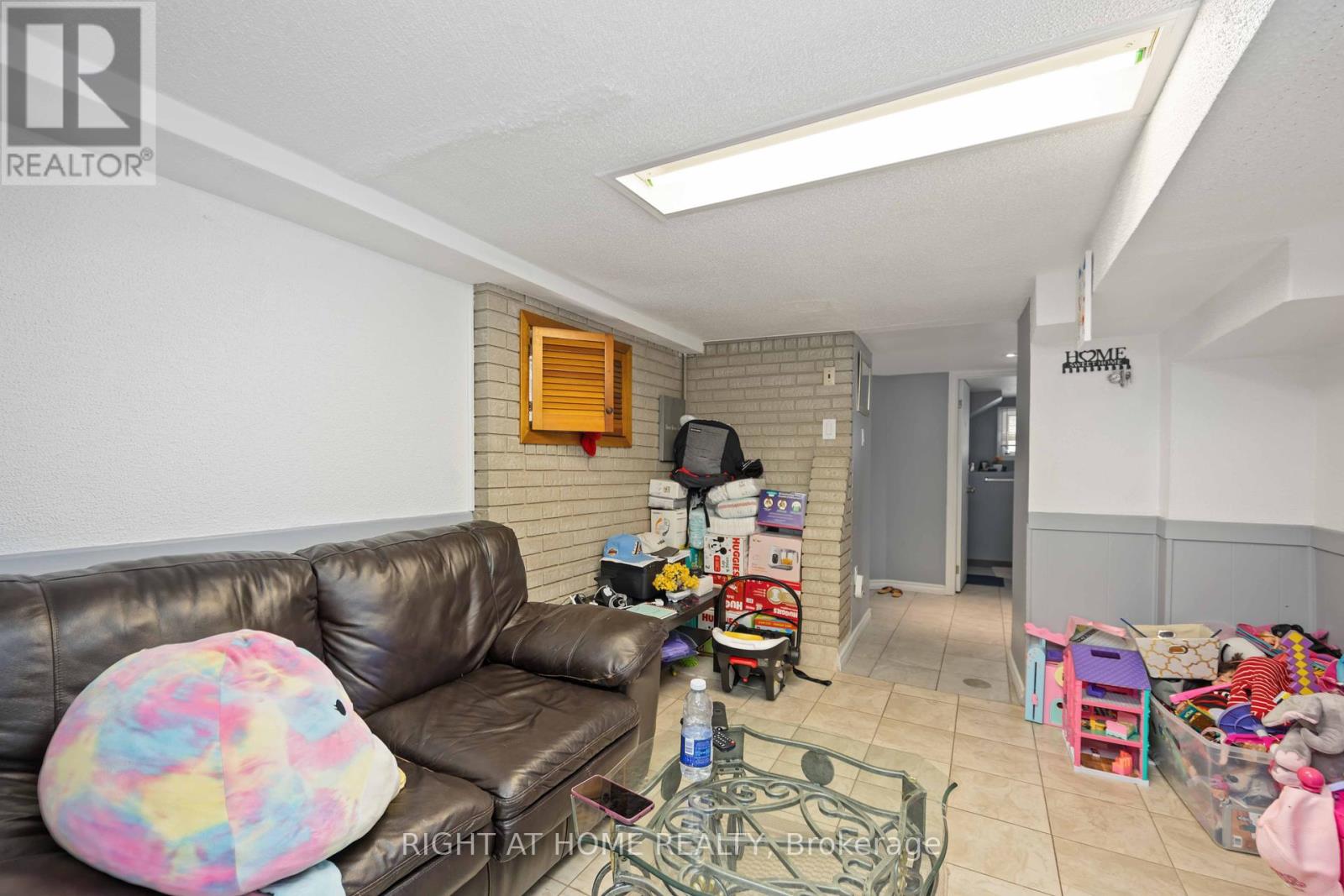 201 Bowie Avenue, Toronto, Ontario  M6E 2R6 - Photo 22 - W12038538