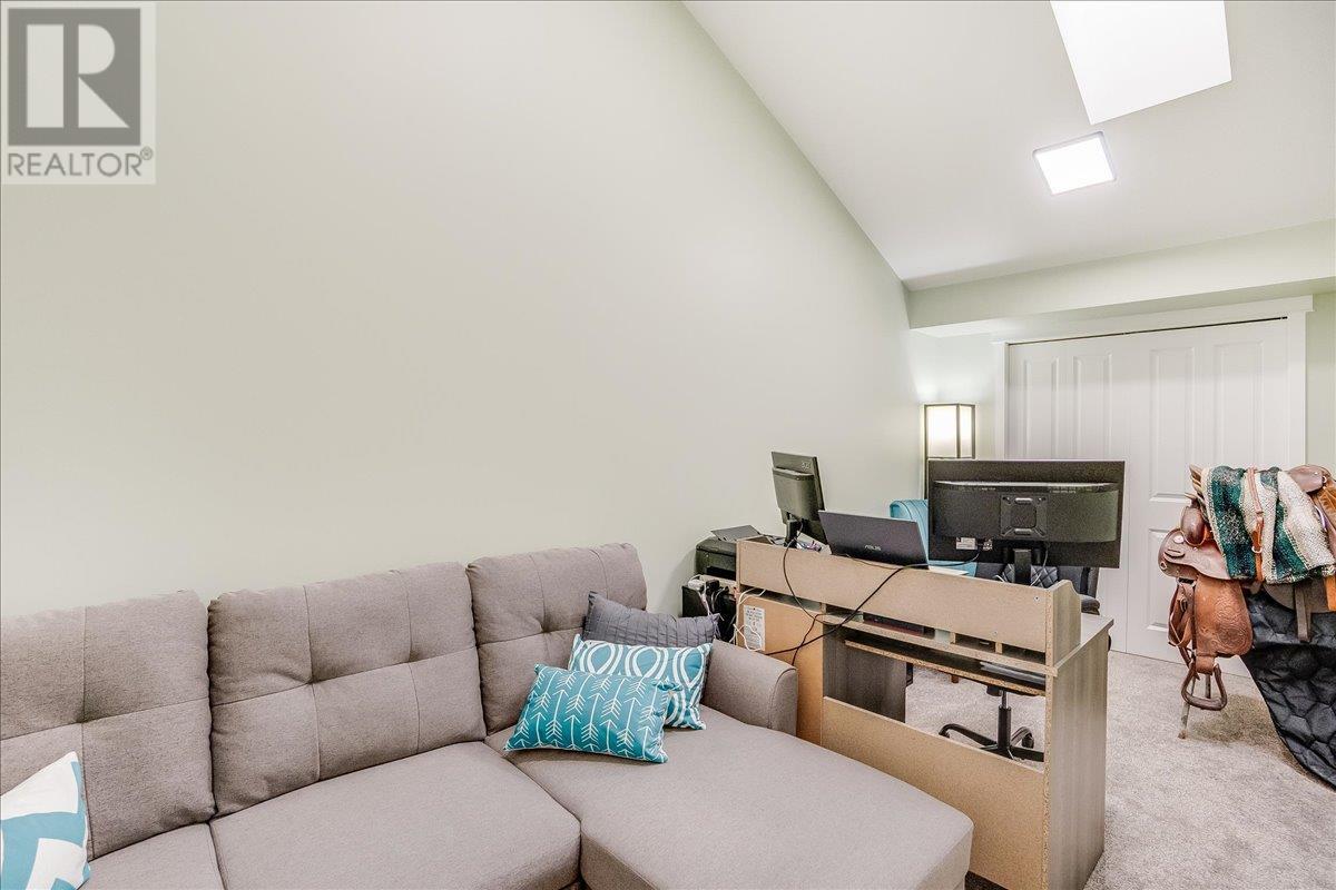 5570 Broadwater Road Unit# 315, Castlegar, British Columbia  V1N 0A1 - Photo 37 - 10340182
