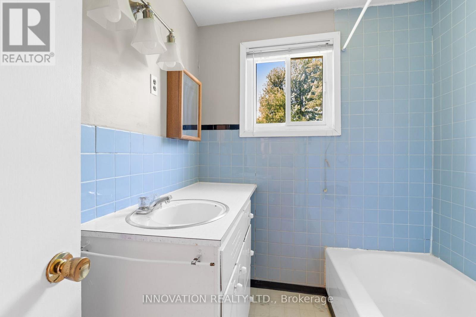 55 Lake Avenue E, Carleton Place, Ontario  K7C 1K7 - Photo 21 - X12038663