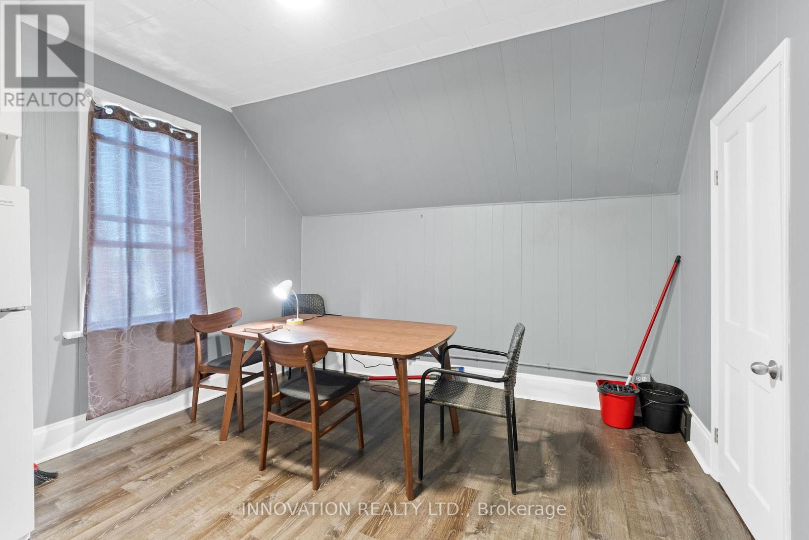 Property at 55 LAKE AVENUE E image 5