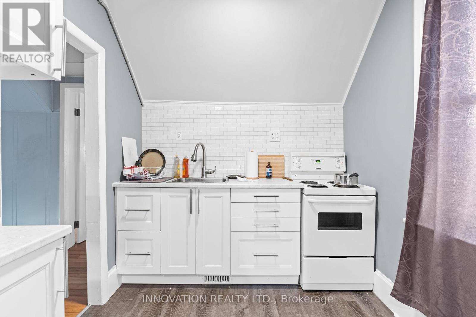 55 Lake Avenue E, Carleton Place, Ontario  K7C 1K7 - Photo 6 - X12038663