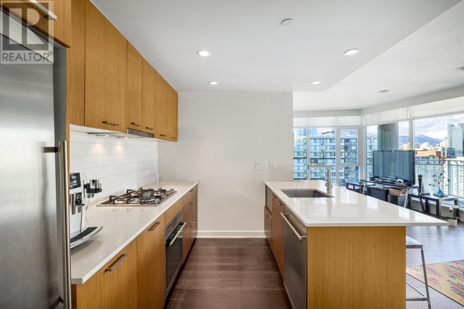 2803 1372 Seymour Street, Vancouver, British Columbia  V6B 0L1 - Photo 2 - R2981192