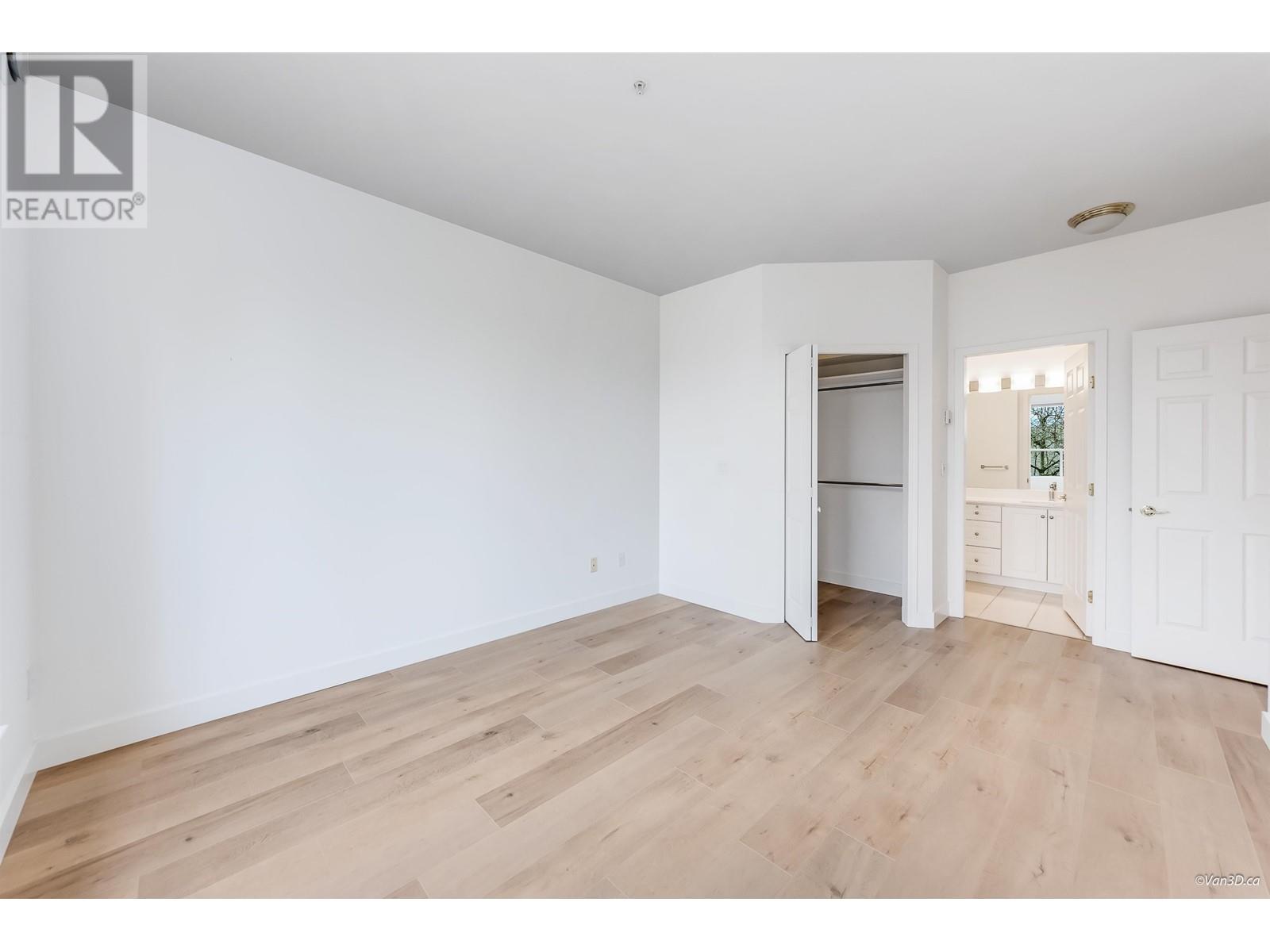 205 5270 Oakmount Crescent, Burnaby, British Columbia  V5H 4S1 - Photo 13 - R2981237