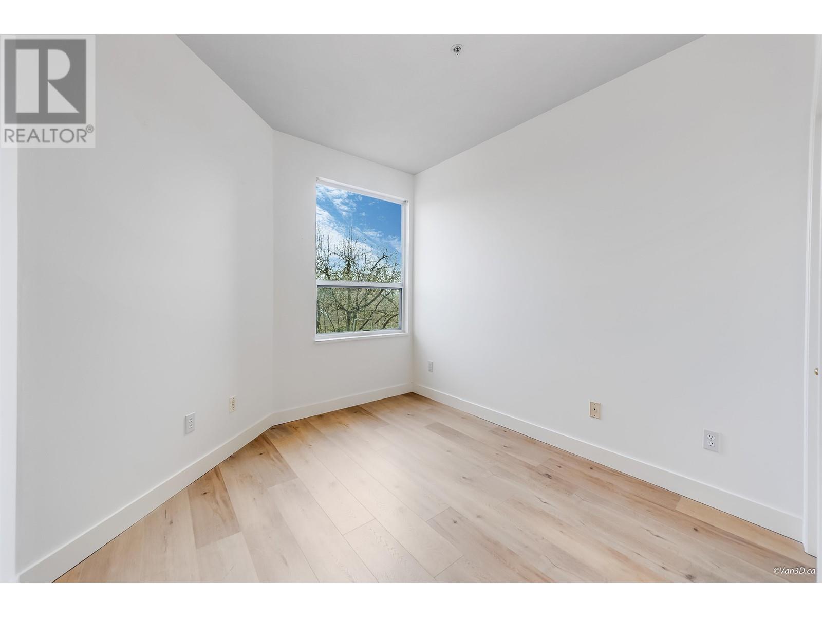 205 5270 Oakmount Crescent, Burnaby, British Columbia  V5H 4S1 - Photo 16 - R2981237