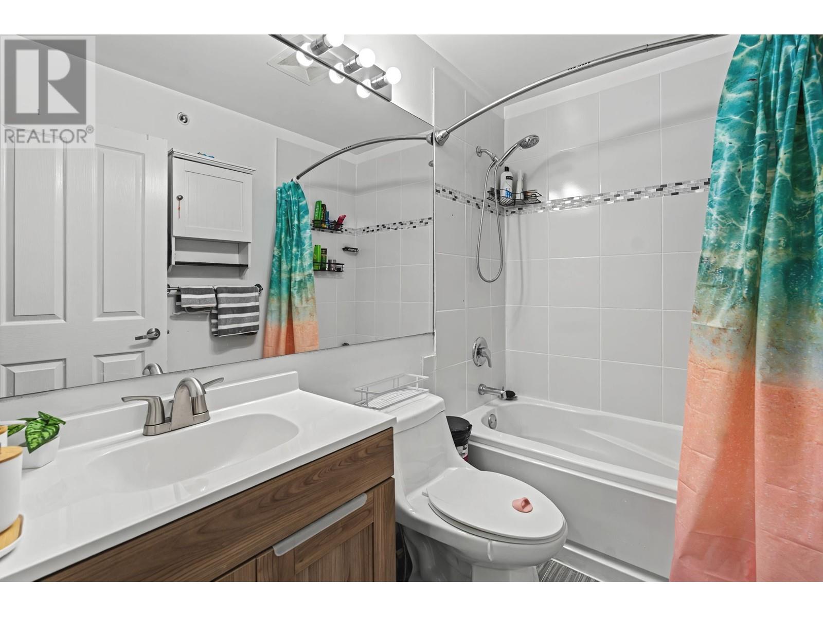 57 1010 Ewen Avenue, New Westminster, British Columbia  V3M 5C9 - Photo 31 - R2981246