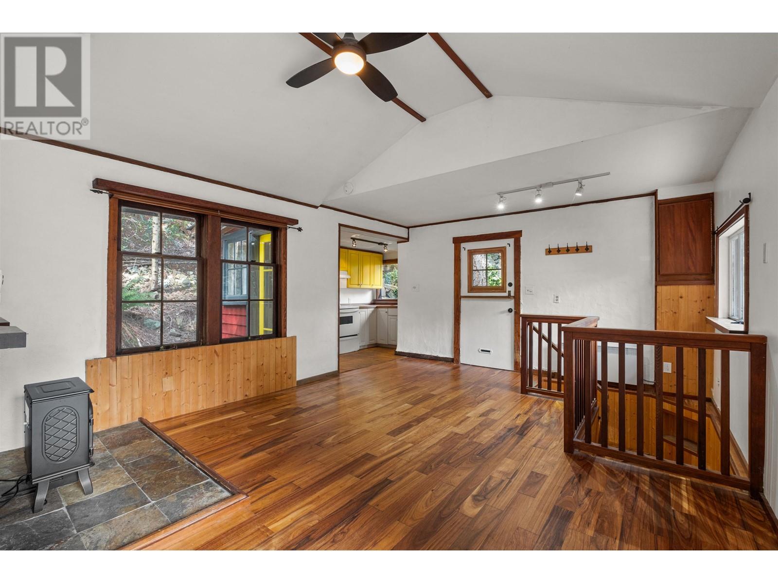 1312 Hillcrest Road, Bowen Island, British Columbia  V0N 1G1 - Photo 11 - R2981208