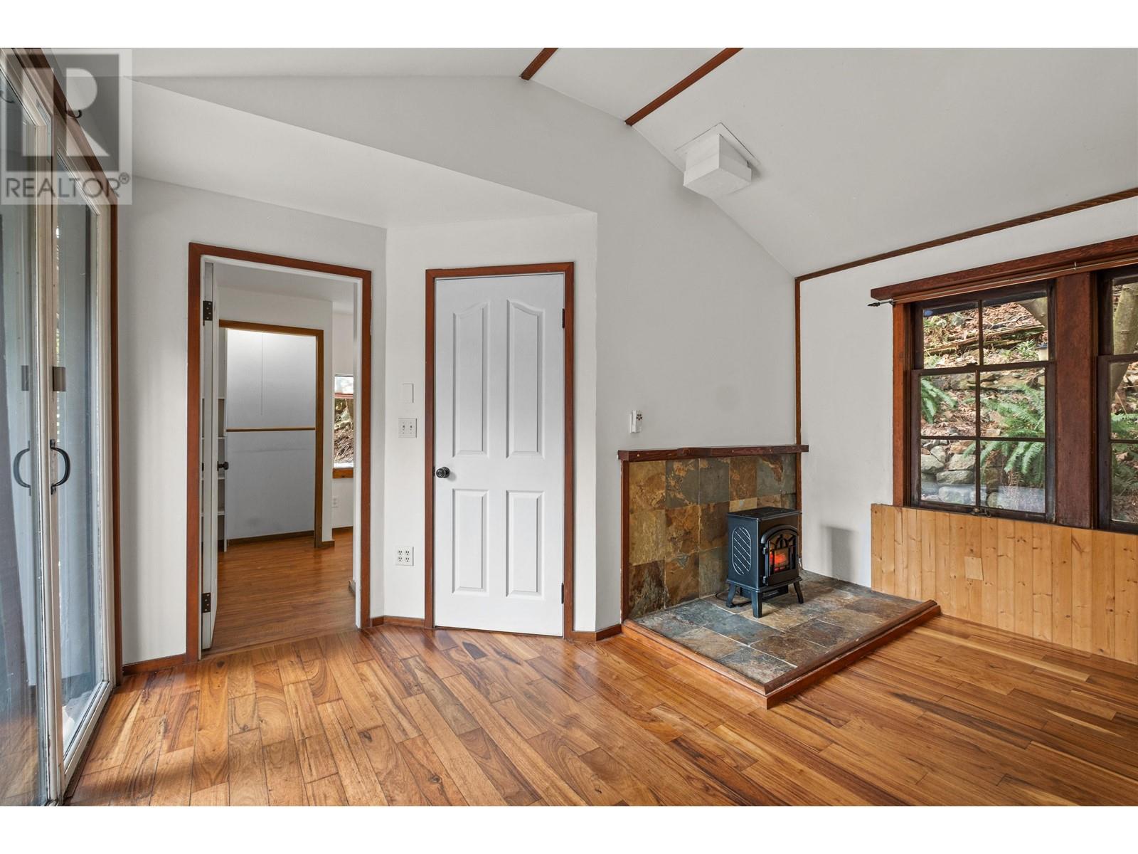 1312 Hillcrest Road, Bowen Island, British Columbia  V0N 1G1 - Photo 17 - R2981208