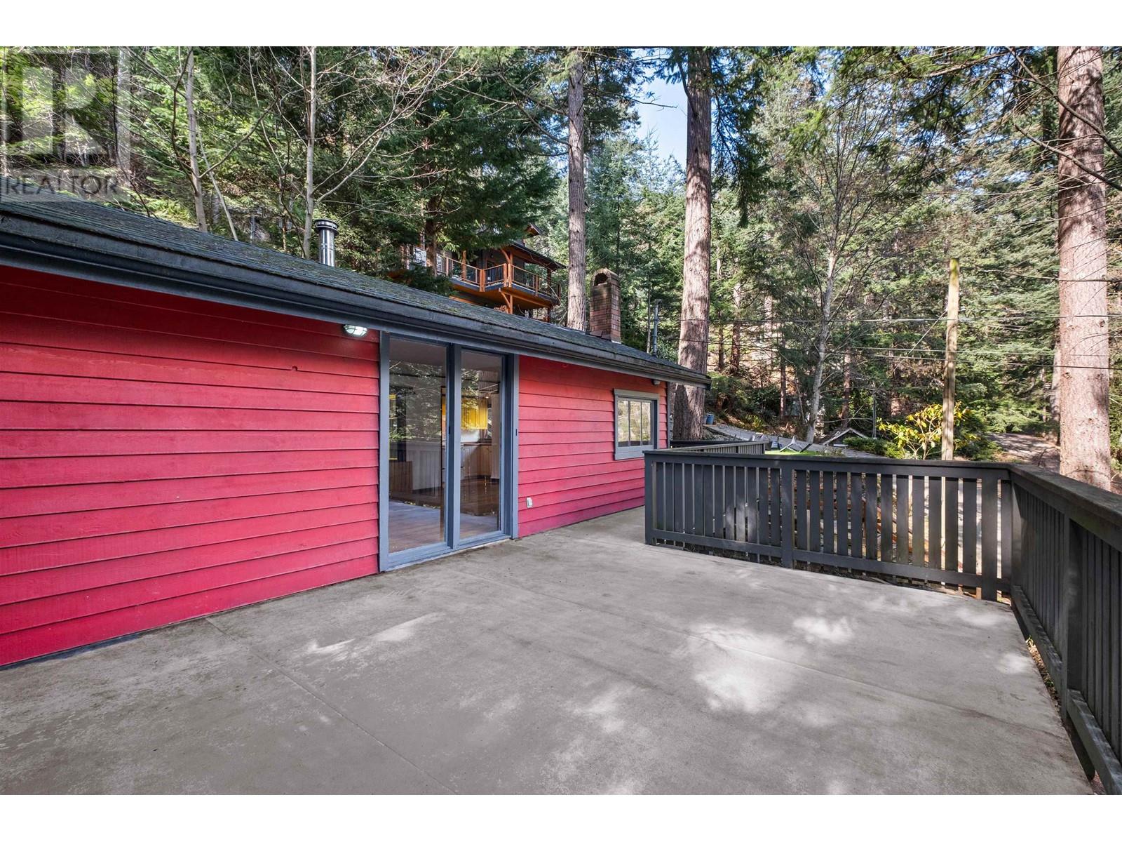 Property at 1312 HILLCREST ROAD image 3