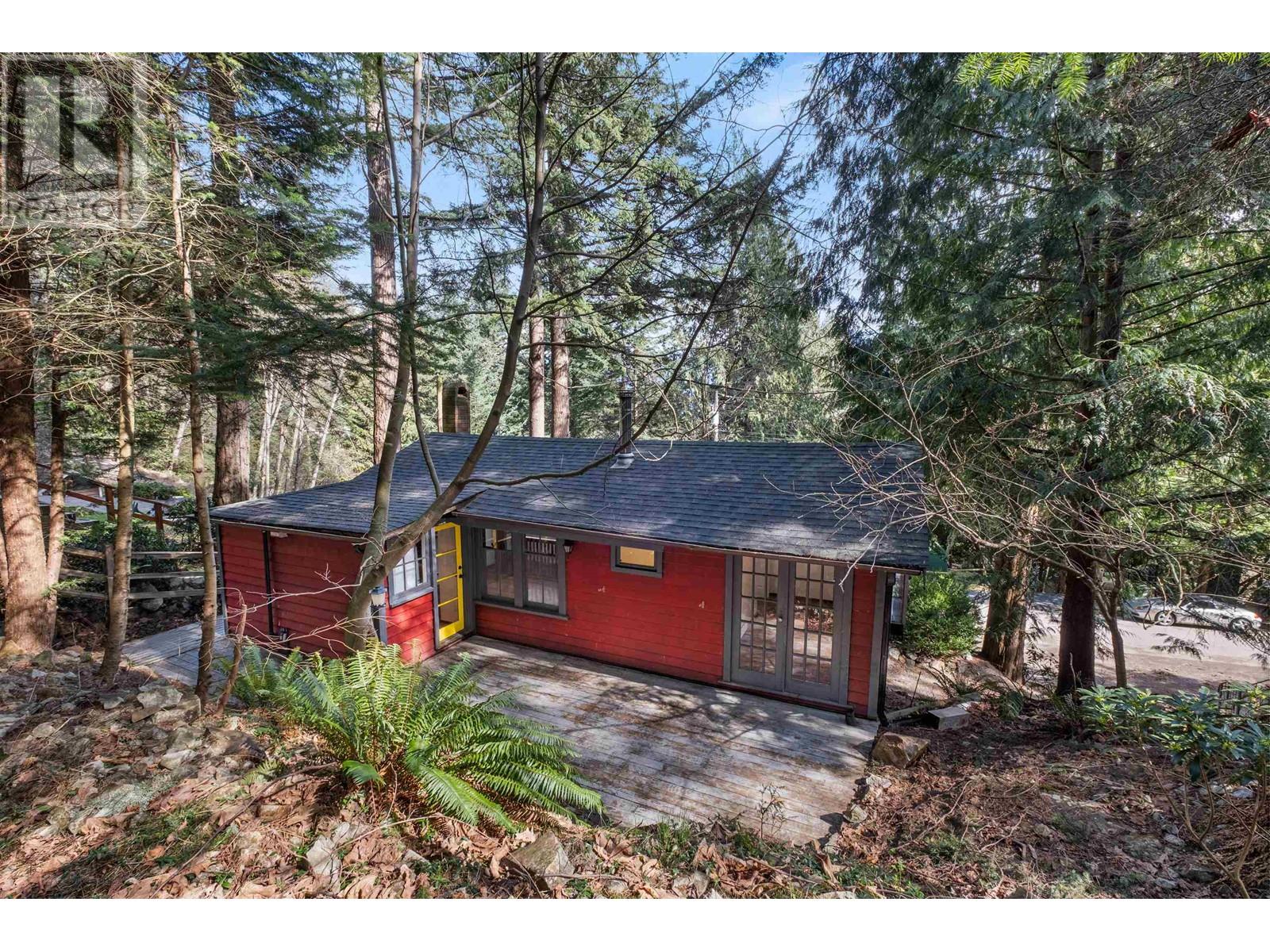 Property at 1312 HILLCREST ROAD image 5
