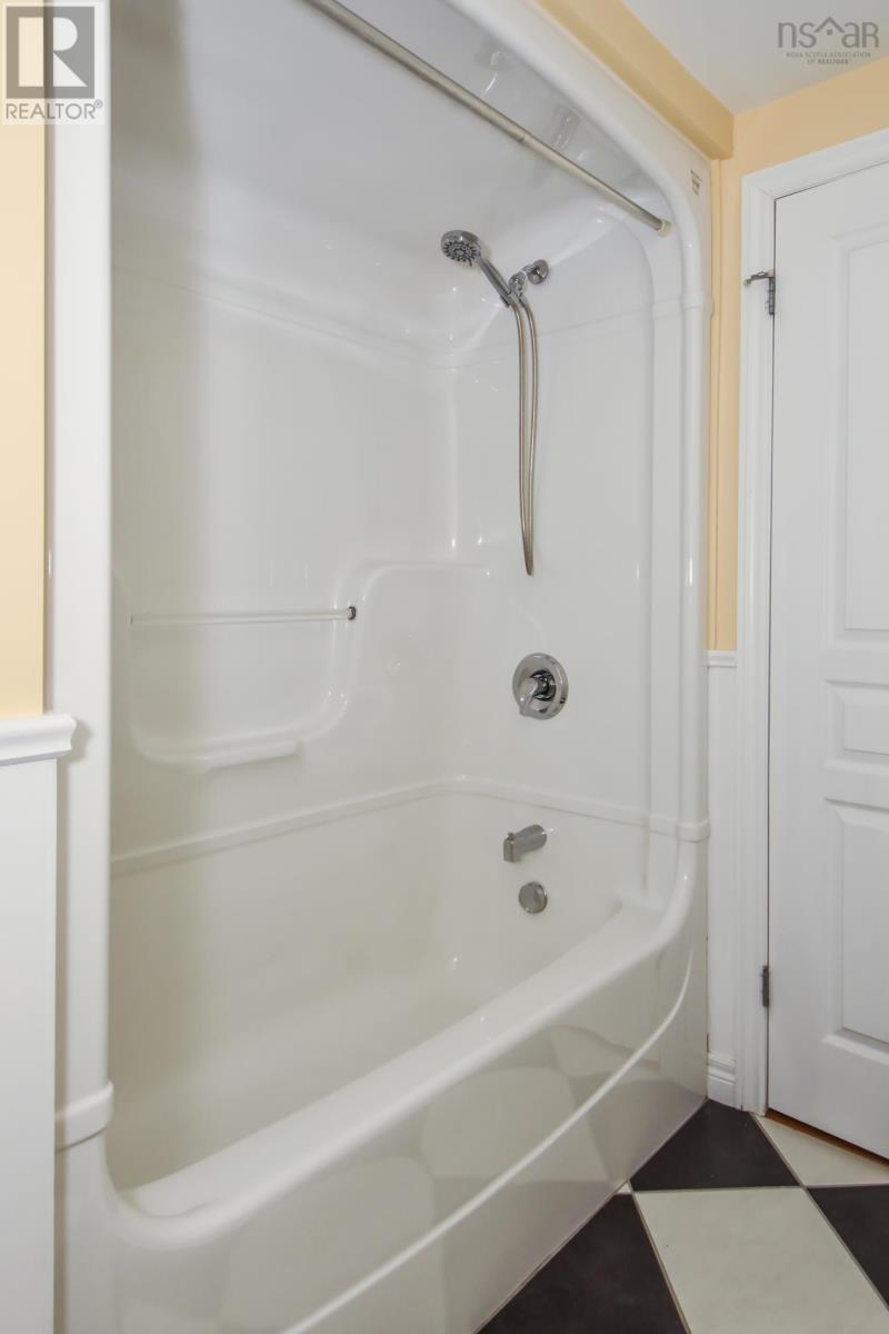107 Dufferin Street, Lunenburg, Nova Scotia  B0J 2C0 - Photo 26 - 202505696