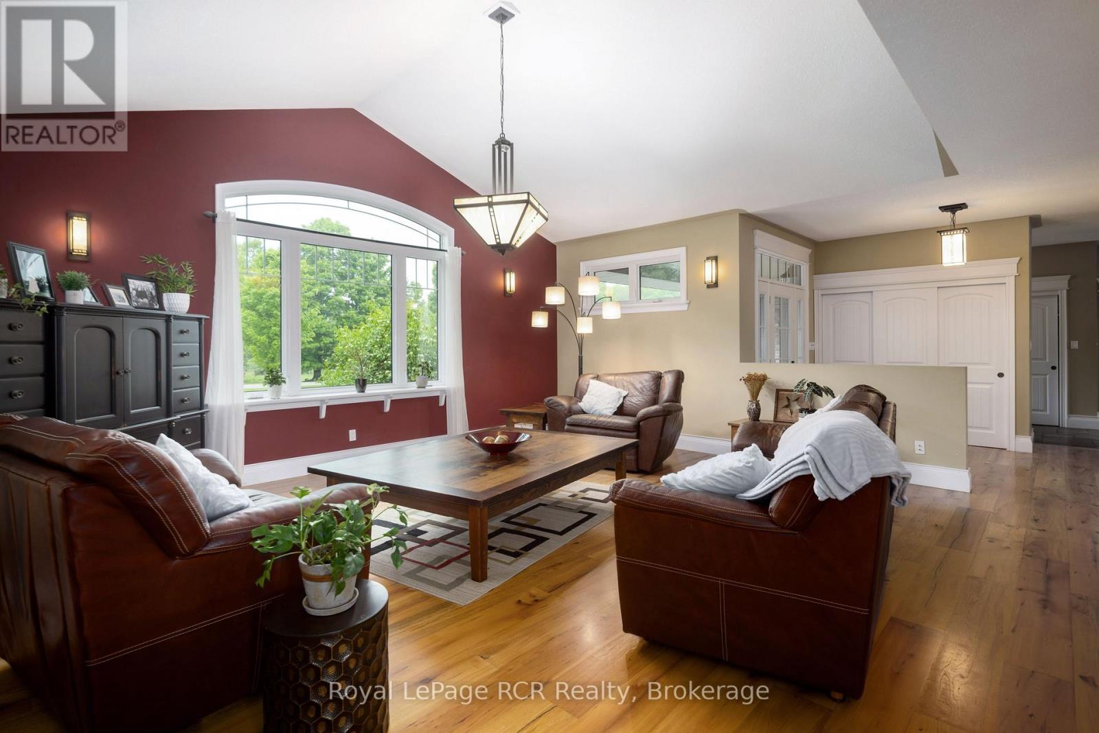 023038 Holland-Sydenham Townline, Chatsworth, Ontario  N0H 1G0 - Photo 11 - X12038600