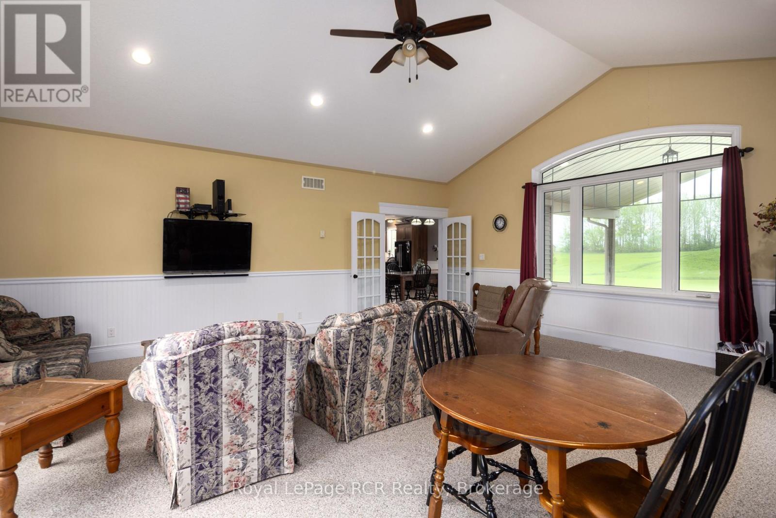 023038 Holland-Sydenham Townline, Chatsworth, Ontario  N0H 1G0 - Photo 28 - X12038600