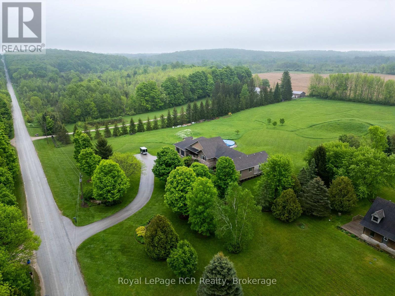 023038 Holland-Sydenham Townline, Chatsworth, Ontario  N0H 1G0 - Photo 3 - X12038600