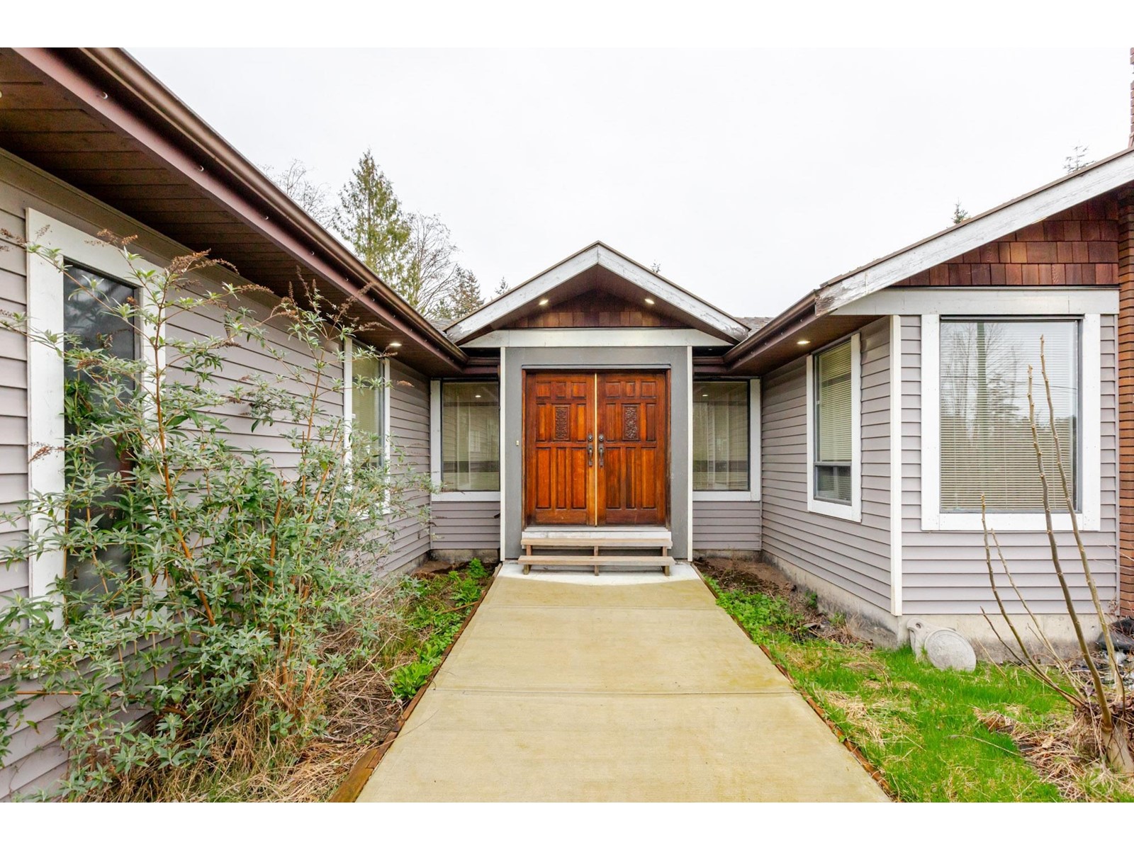 Property at 7262 209A STREET image 4