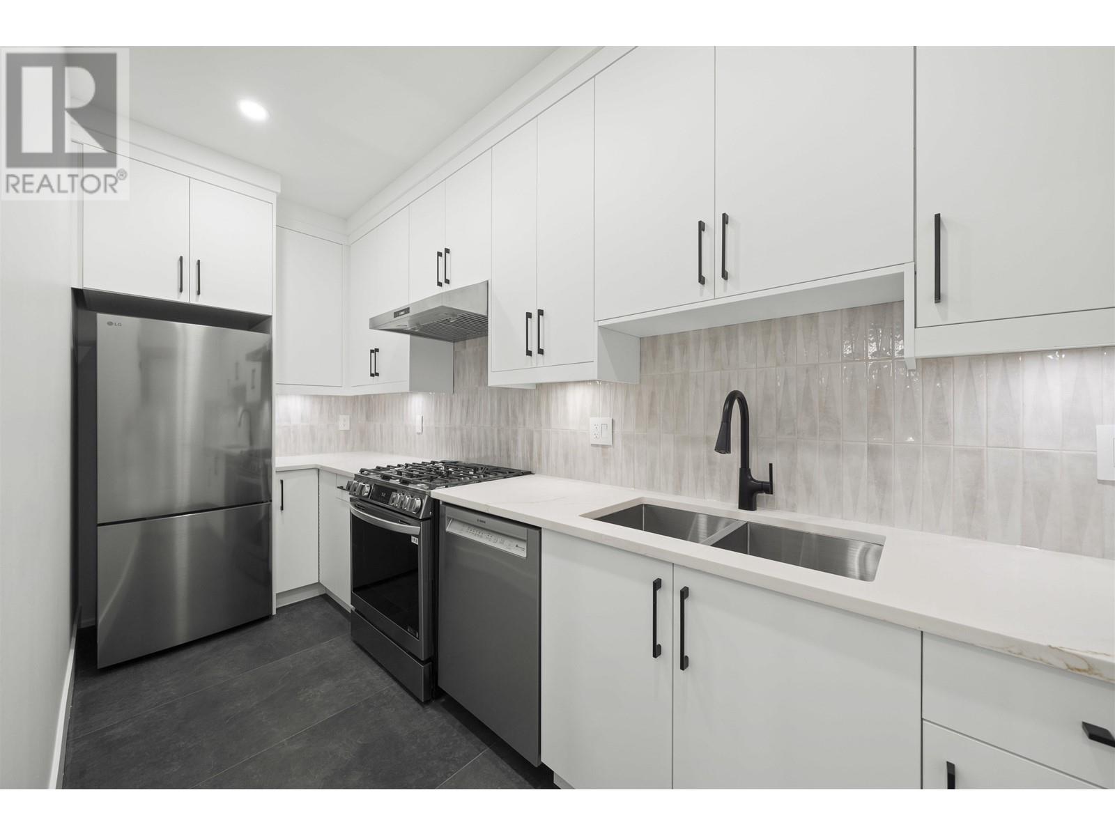 5628 Chaffey Avenue, Burnaby, British Columbia  V5H 2S3 - Photo 13 - R2980991