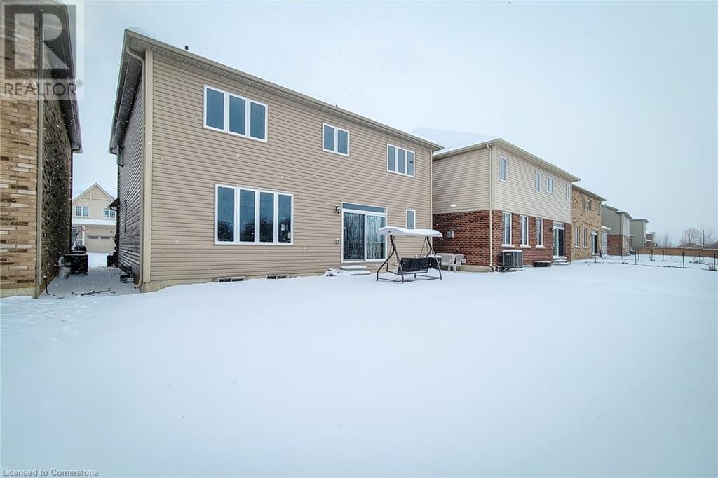 Property at 24 ESTHER Crescent image 4