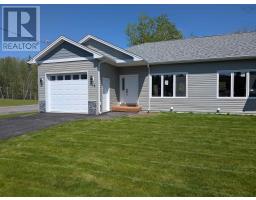 33 38 Shadebush Walk