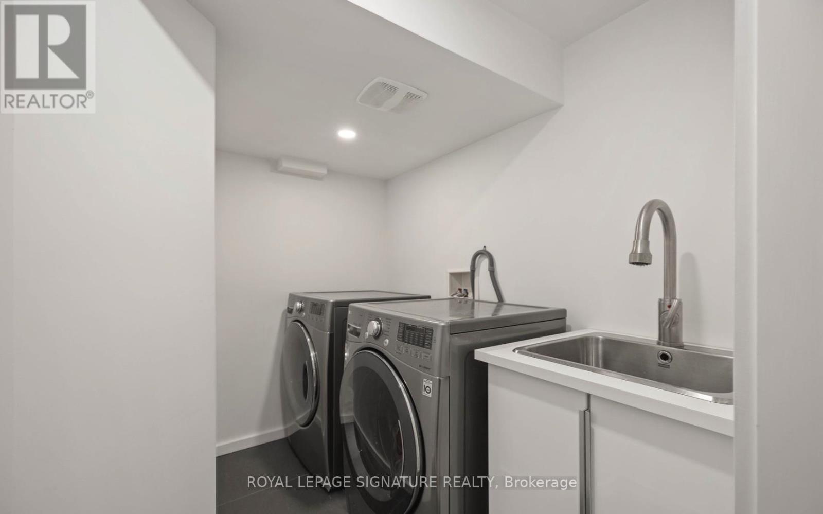 Bsmt - 5 Christina Crescent, Toronto, Ontario  M1R 4H7 - Photo 13 - E12038614
